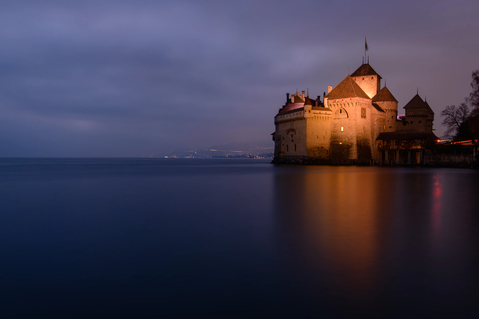 Montreux lakefront promenade
